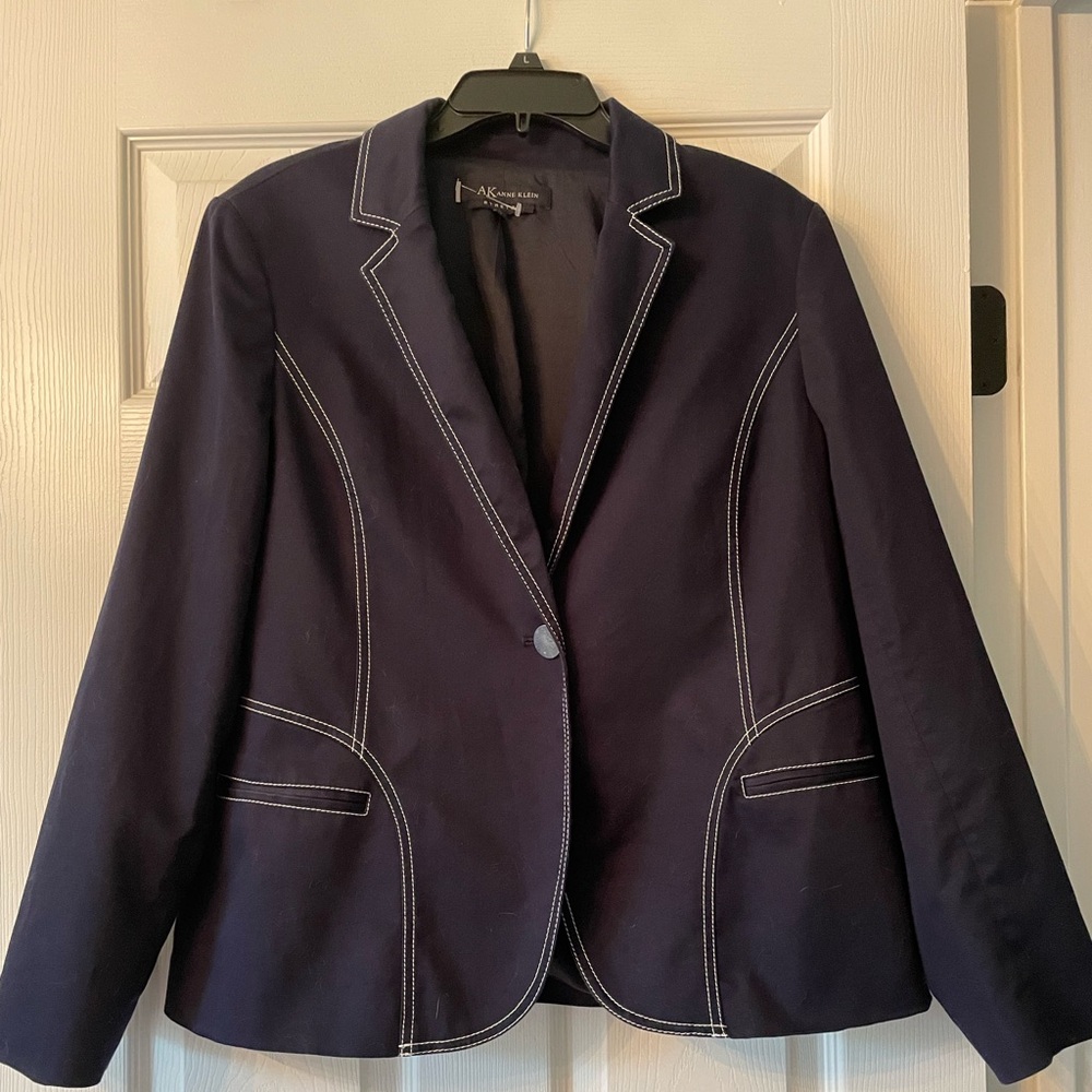 New Anne Klein Size 16 Navy Blue Tailored Blazer with White Stitching